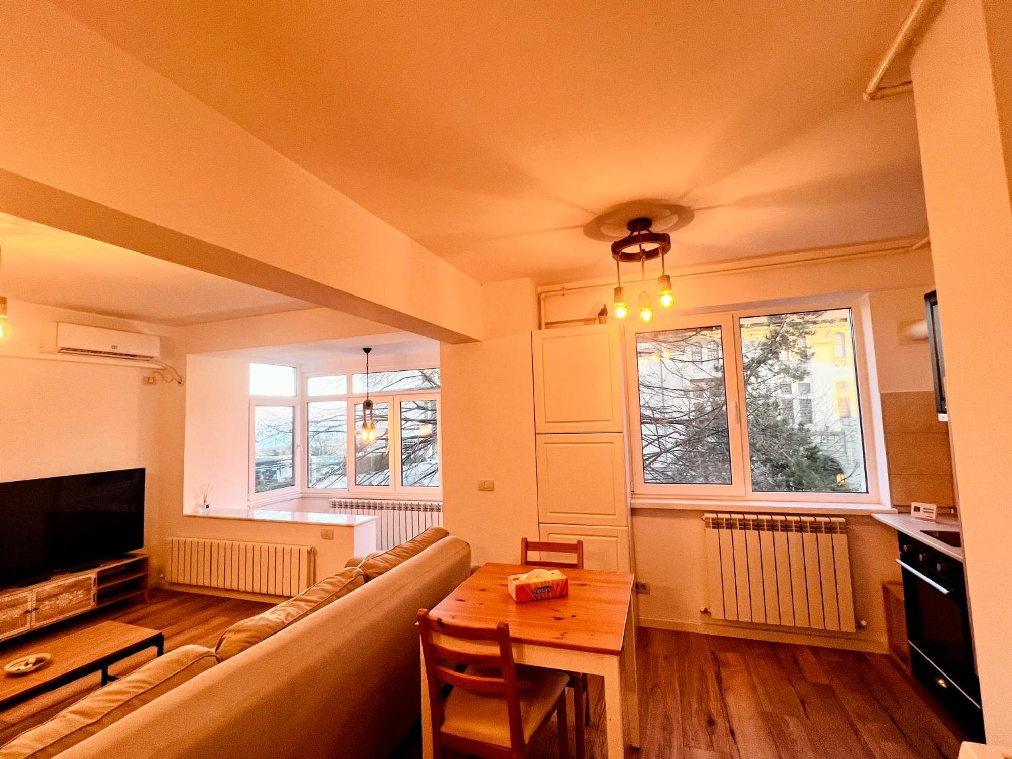 Appartement Piata Ovidiu 14 Loft à Constanţa Extérieur photo